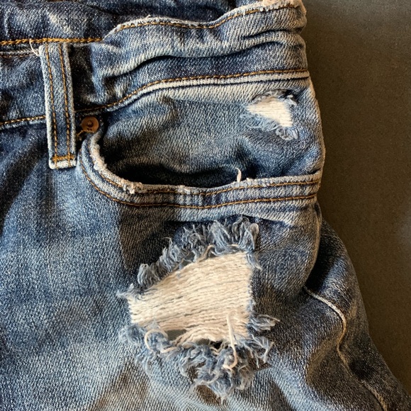 Joe’s distressed jean shorts - Picture 2 of 5